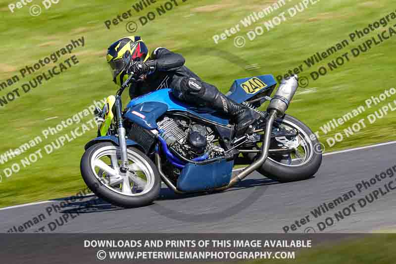 cadwell no limits trackday;cadwell park;cadwell park photographs;cadwell trackday photographs;enduro digital images;event digital images;eventdigitalimages;no limits trackdays;peter wileman photography;racing digital images;trackday digital images;trackday photos